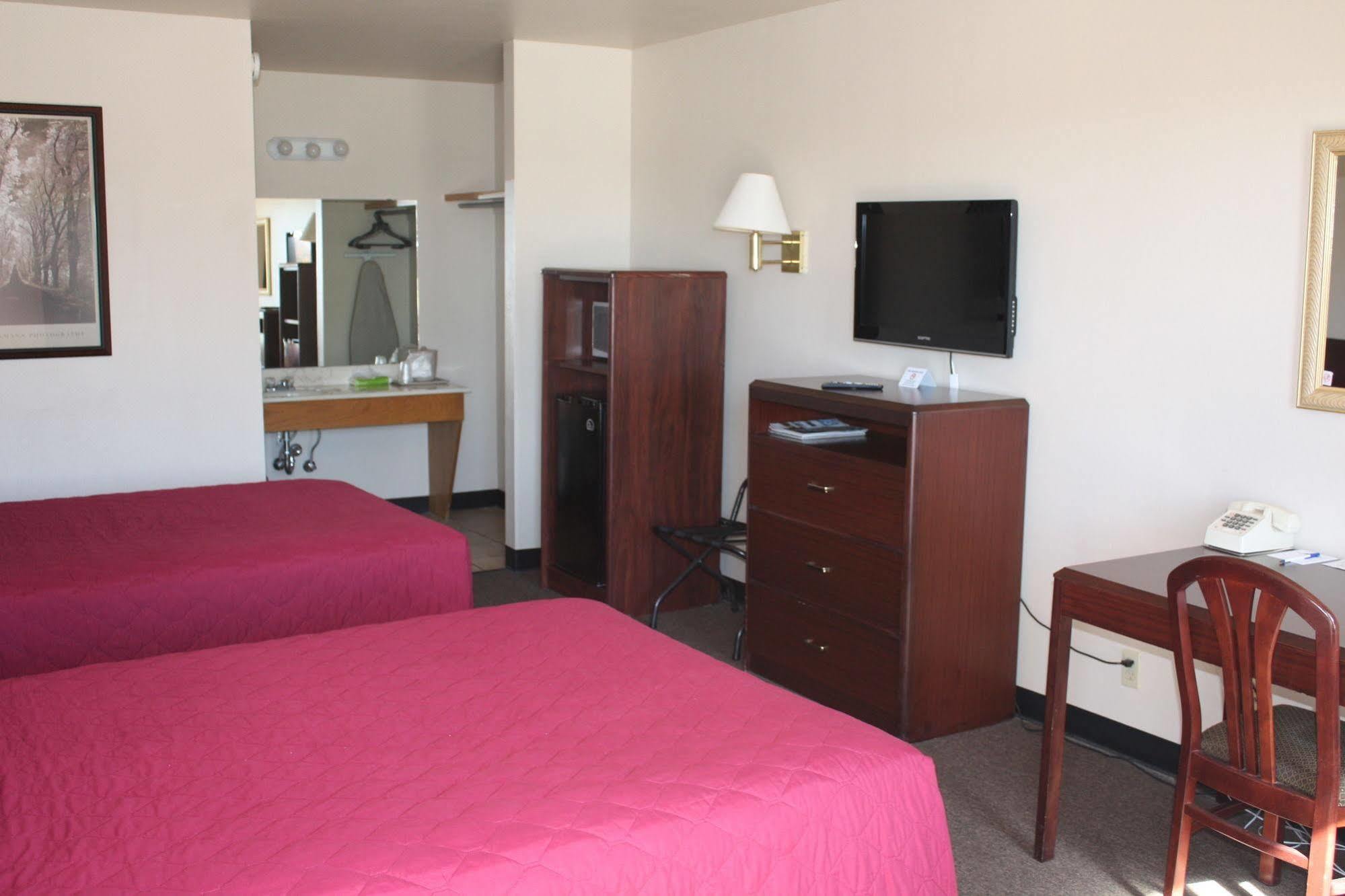 Boomtown Inn Drumright エクステリア 写真